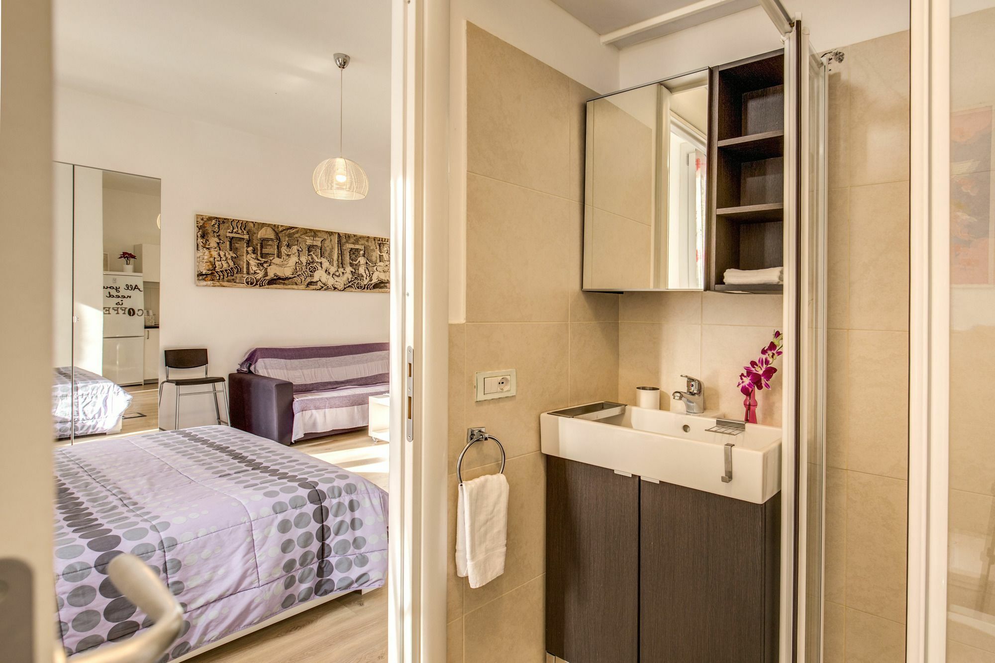 Life In Bed & Breakfast Roma